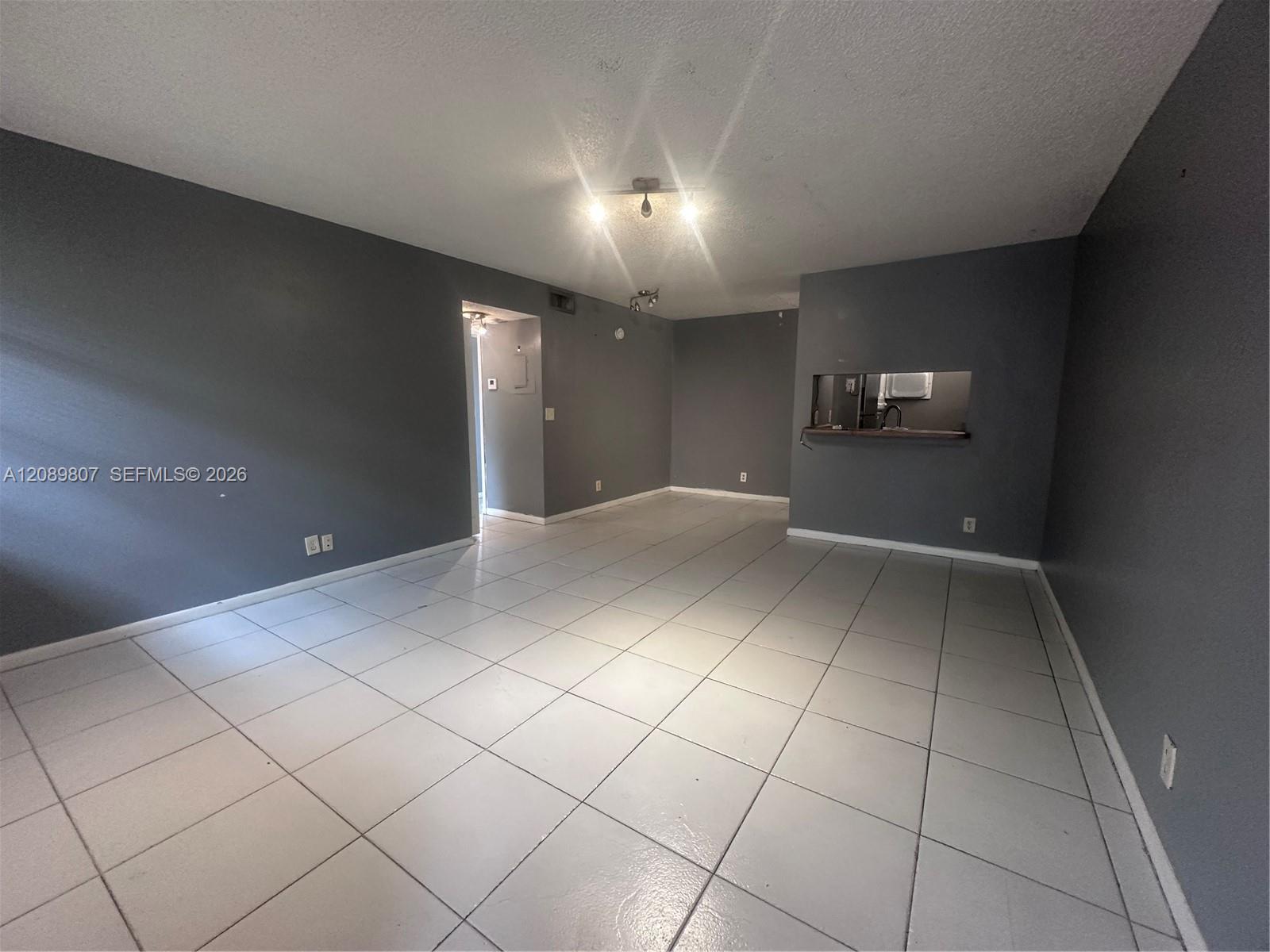 821 Twin Lakes Dr # H, Coral Springs FL 33071