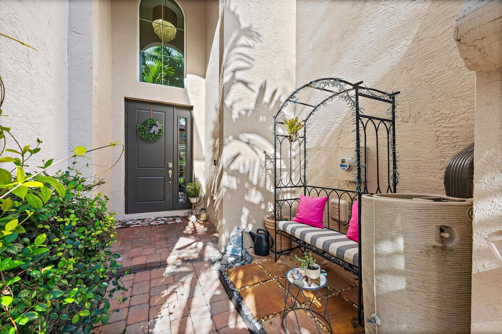 4673 MEDITERRANEAN Circle, Palm Beach Gardens FL 33418