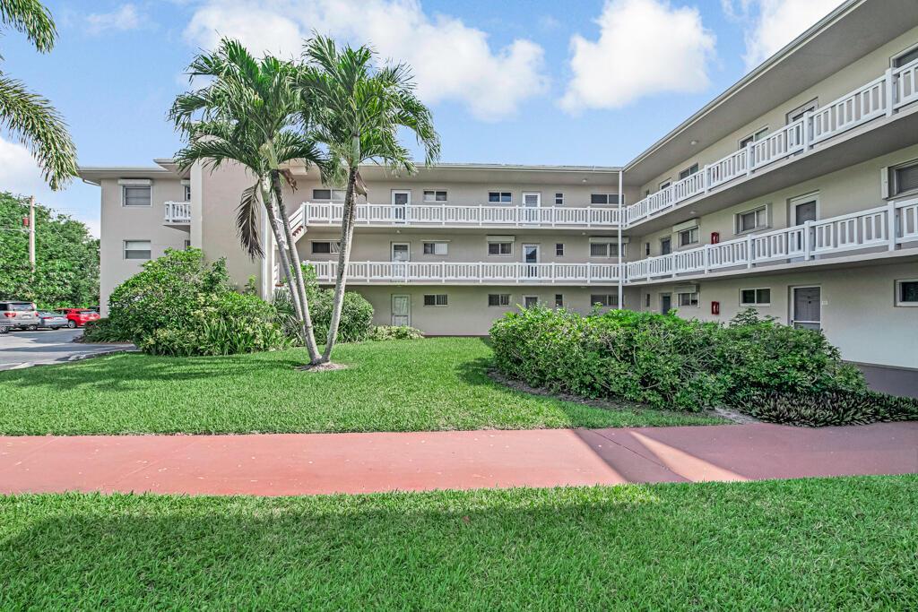 2855 Garden Drive S # 102, Lake Worth FL 33461