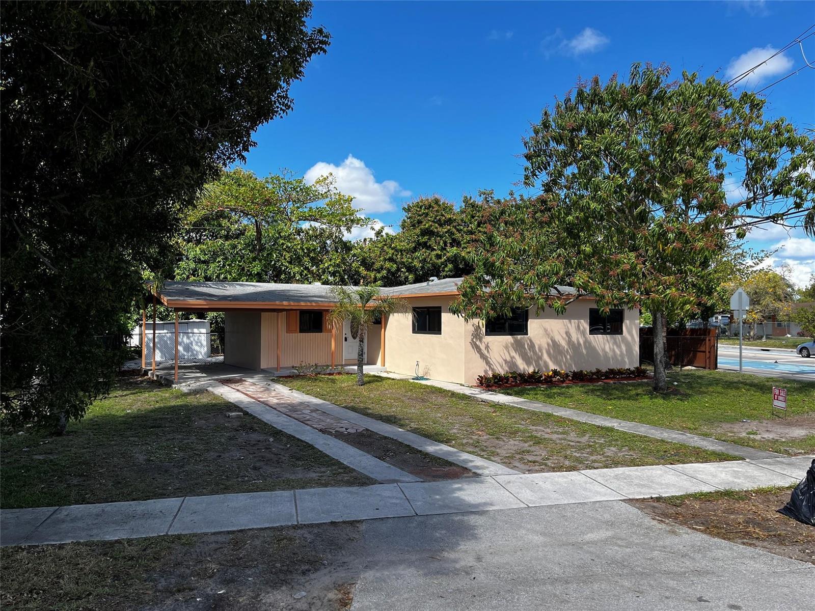 285 NE 43RD Street, Deerfield Beach FL 33064