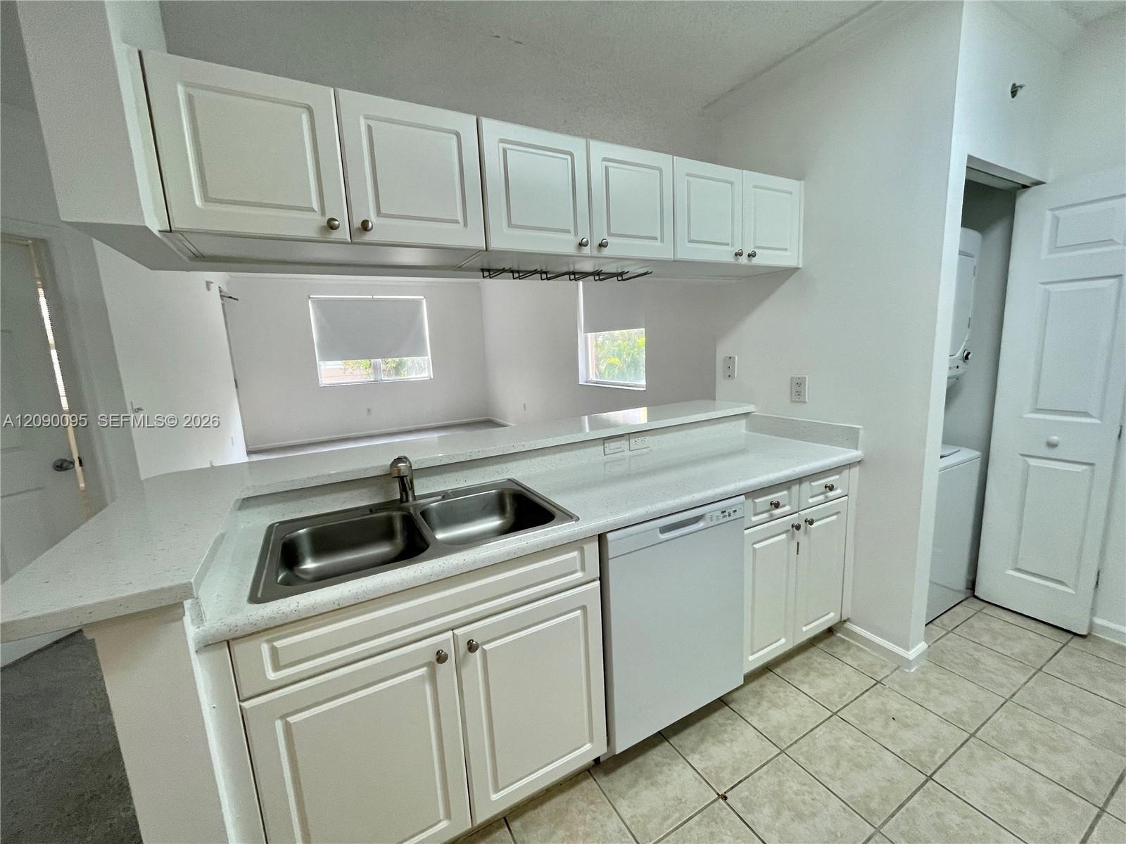 17125 N Bay Rd # 3213, Sunny Isles Beach FL 33160