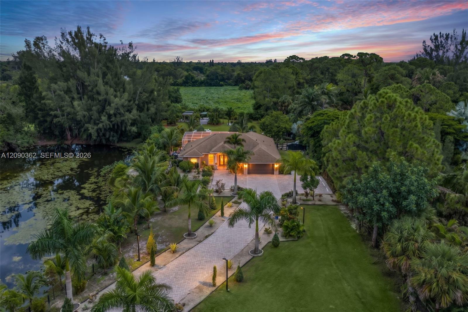 14800 April Dr, Loxahatchee FL 33470
