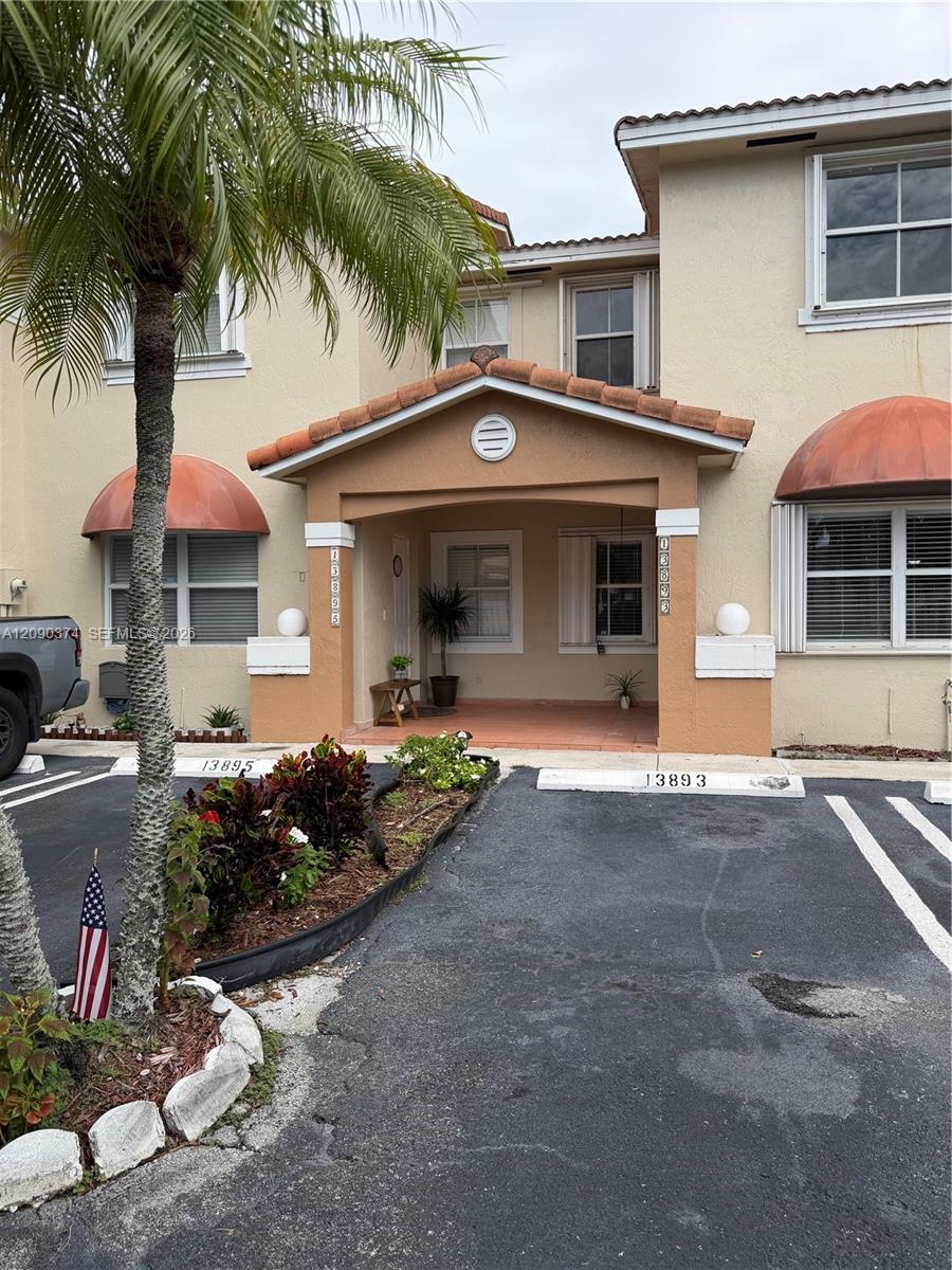 13893 SW 62nd Ter, Miami FL 33183