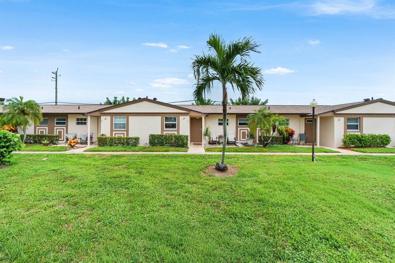 2883 CROSLEY Drive W # F, West Palm Beach FL 33415