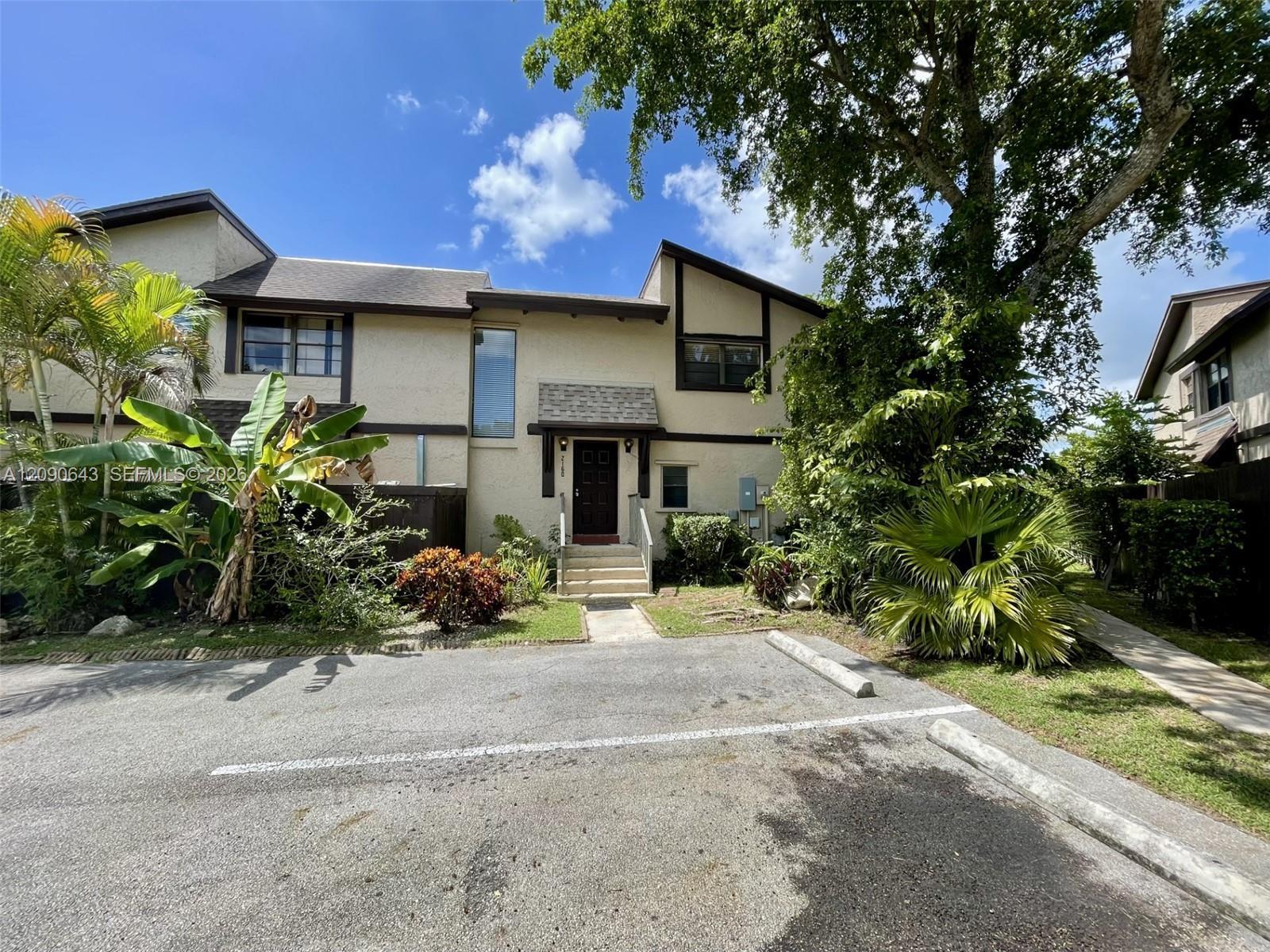 2160 Bayberry Dr # 2160, Pembroke Pines FL 33024