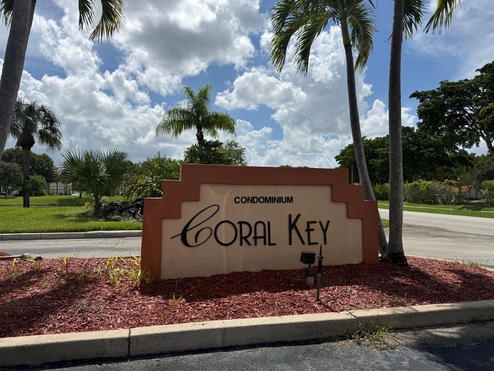 3410 PINEWALK N # 821, Margate FL 33063