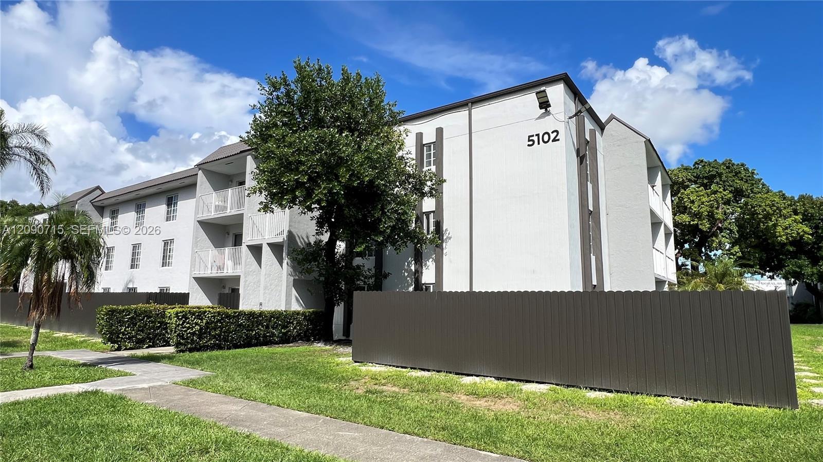 5102 NW 79th Ave # 208, Doral FL 33166