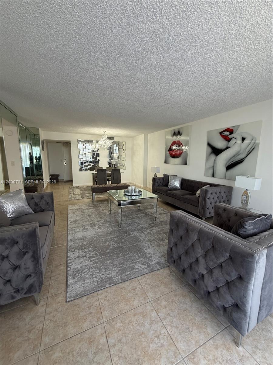 2500 Parkview Dr # 907, Hallandale Beach FL 33009