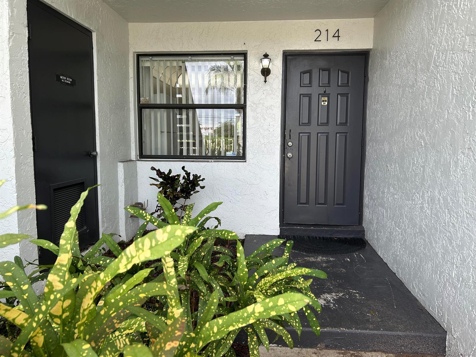 1284 S Military Trail # 214, Deerfield Beach FL 33442