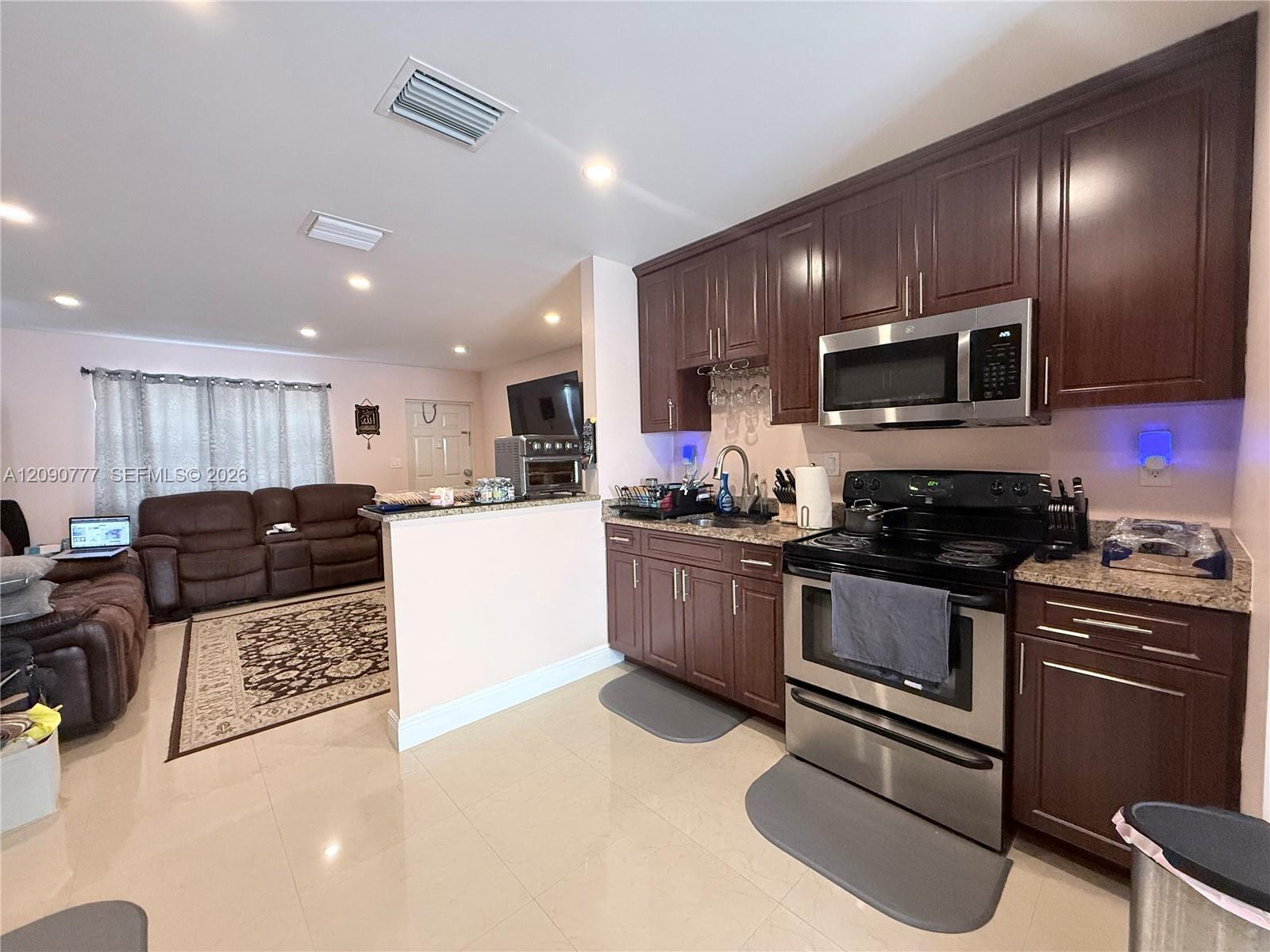 1878 NW 45th Ct, Tamarac FL 33309