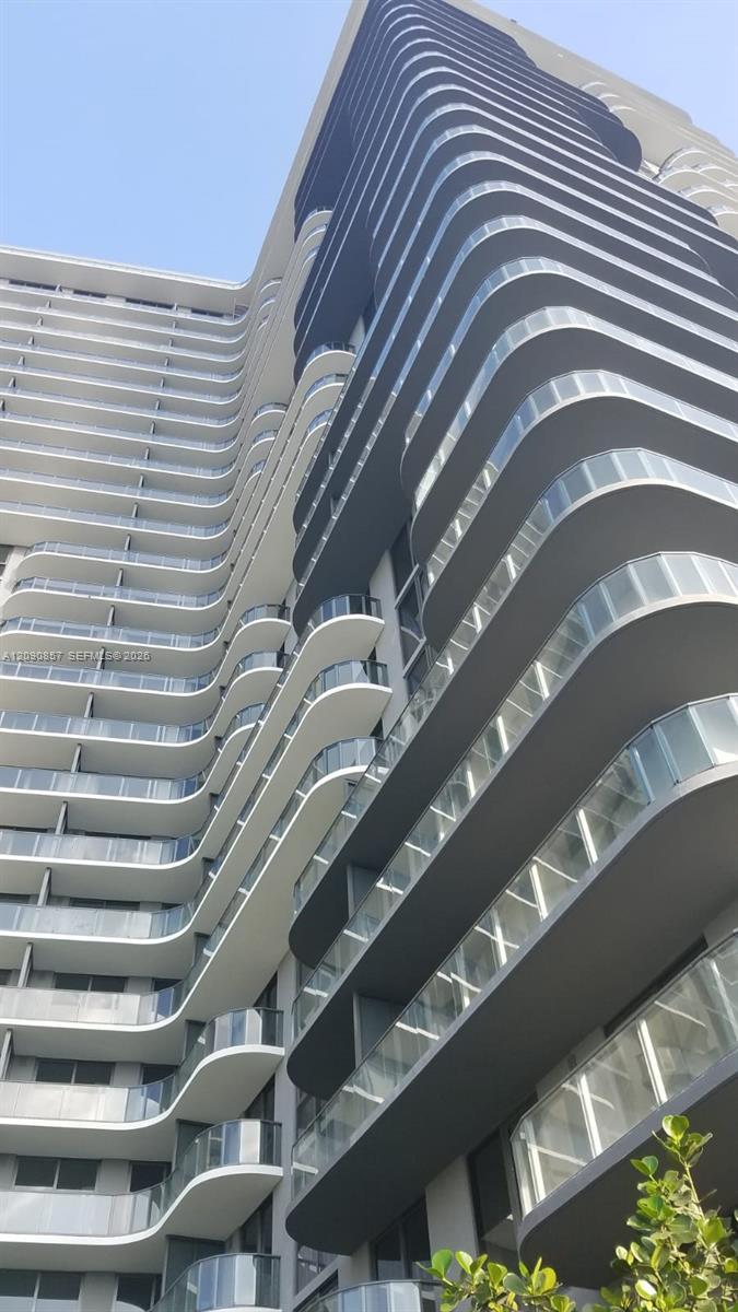 121 NE 34 ST # 1515, Miami FL 33137