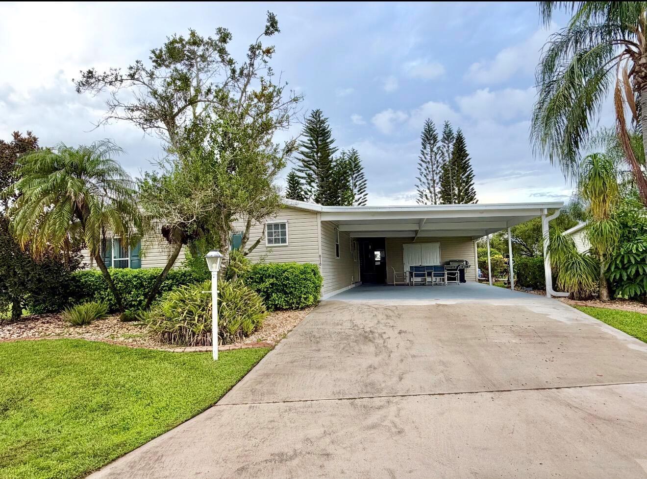 8110 9th Hole Drive, Port St. Lucie FL 34952
