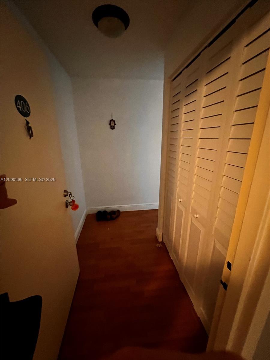 210 SW 11th St # 406, Miami FL 33130
