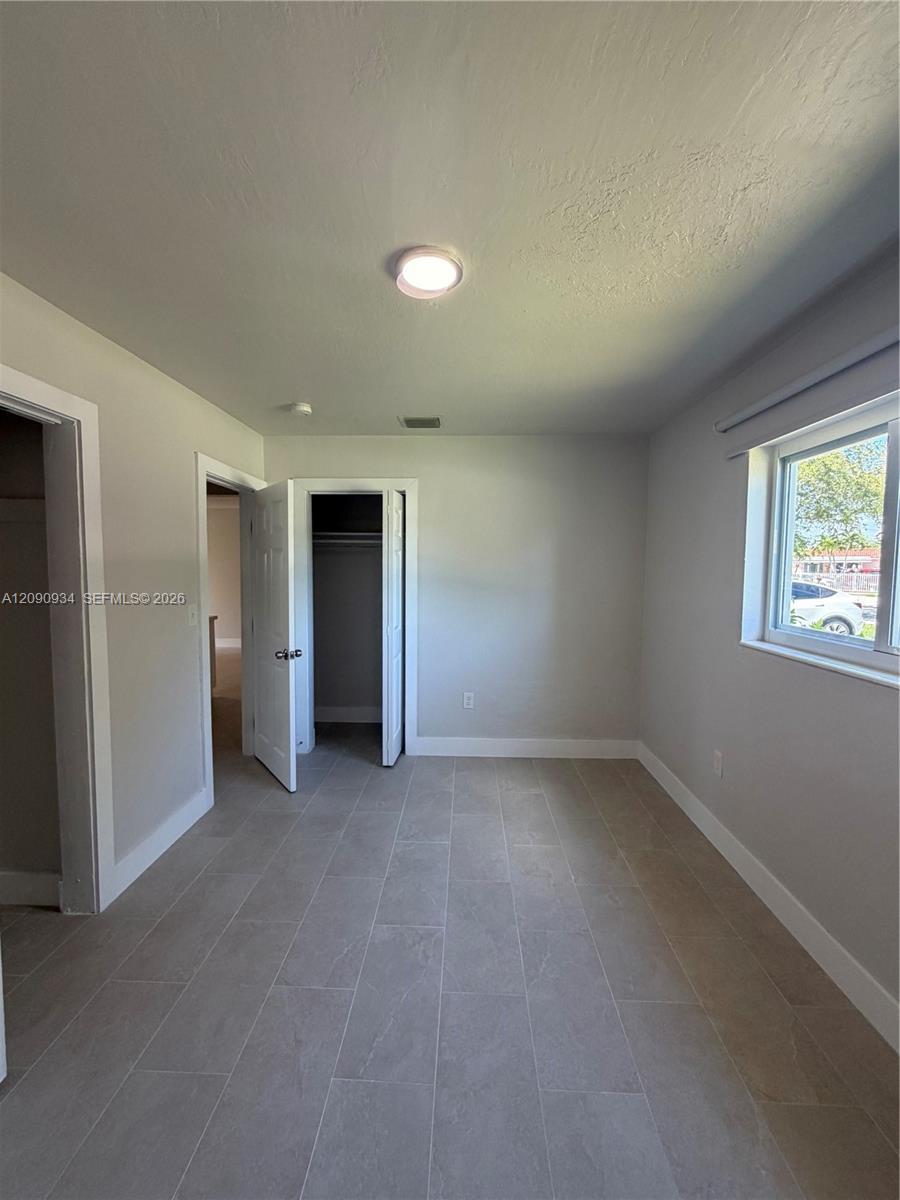 9940 SW 212th St, Cutler Bay FL 33189