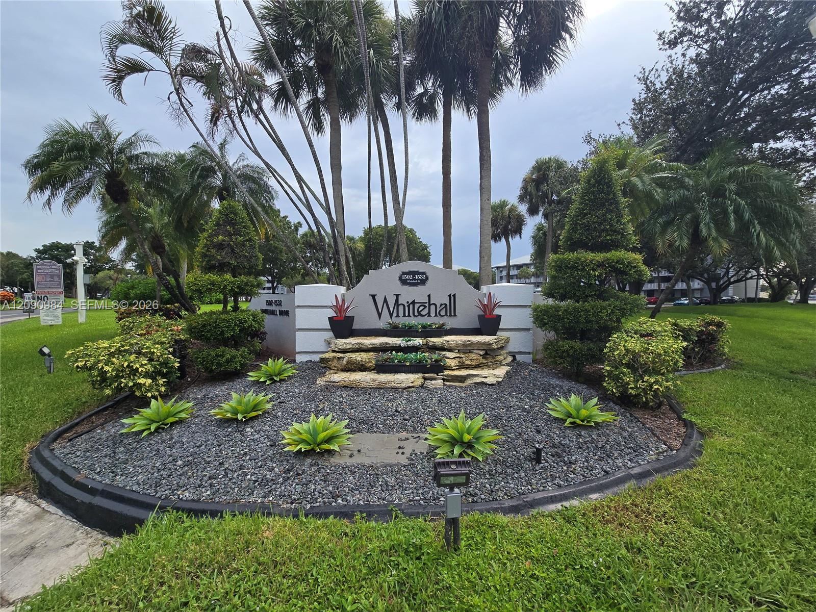 1526 Whitehall Dr # 304, Davie FL 33324