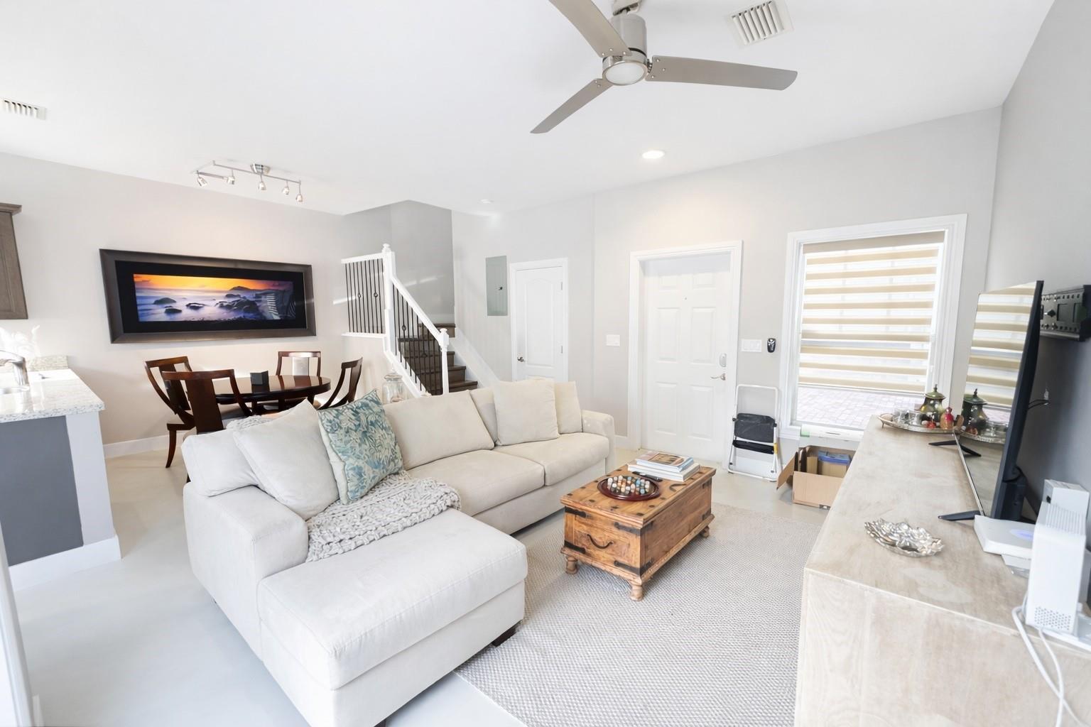 303 SE 22nd Street # 303, Fort Lauderdale FL 33316