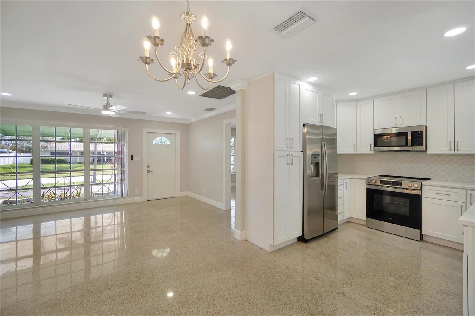 917 SE 15th Court, Deerfield Beach FL 33441