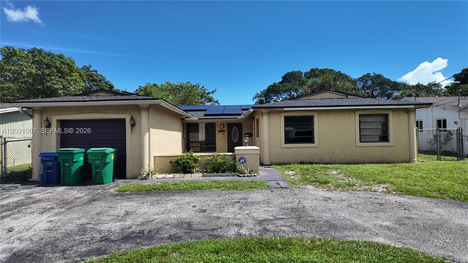 2420 NW 42nd Ave, Lauderhill FL 33313
