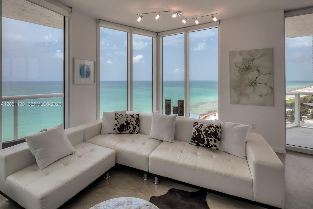 6515 Collins Ave # 1503, Miami Beach FL 33141
