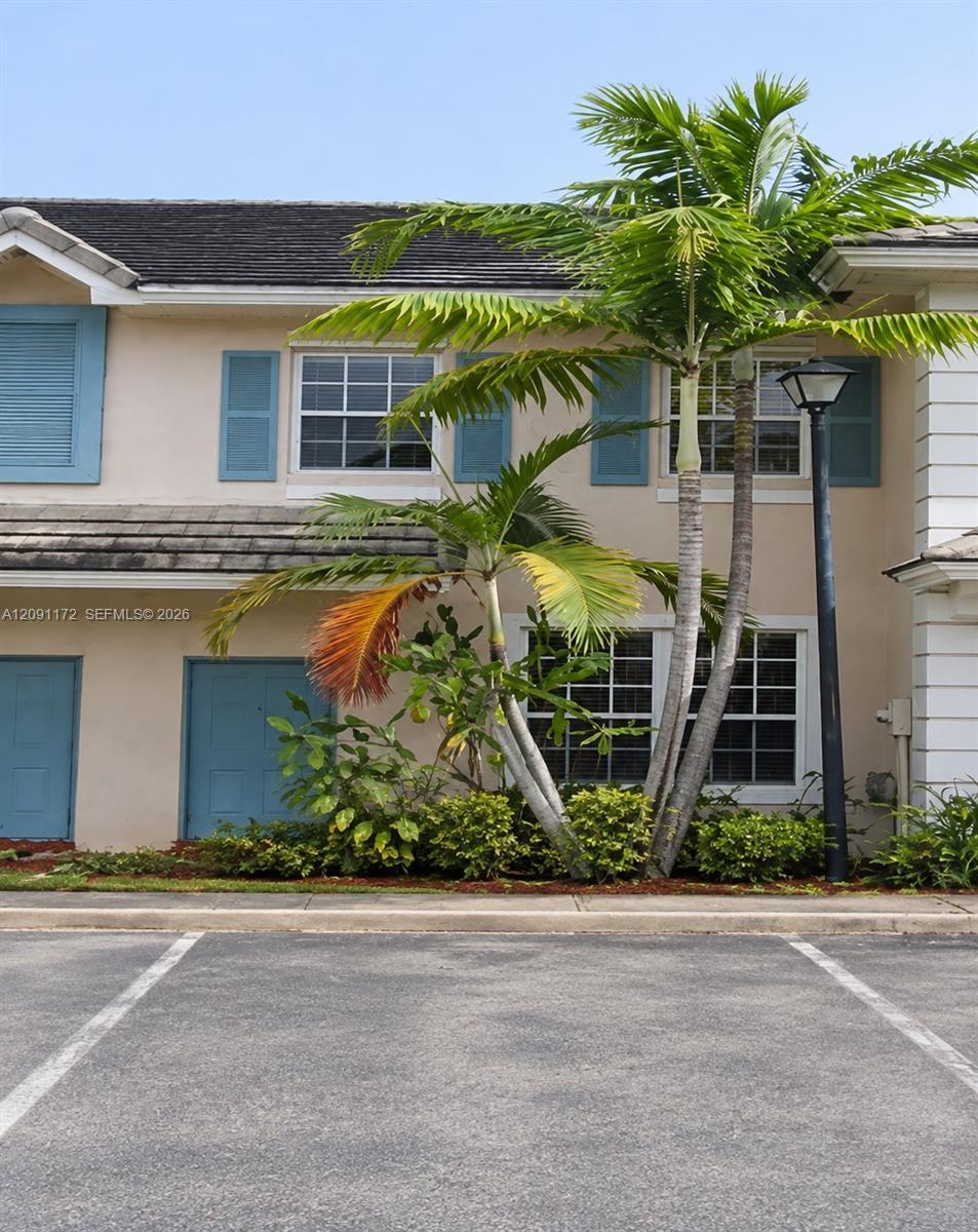 739 NW 42nd Ave, Plantation FL 33317