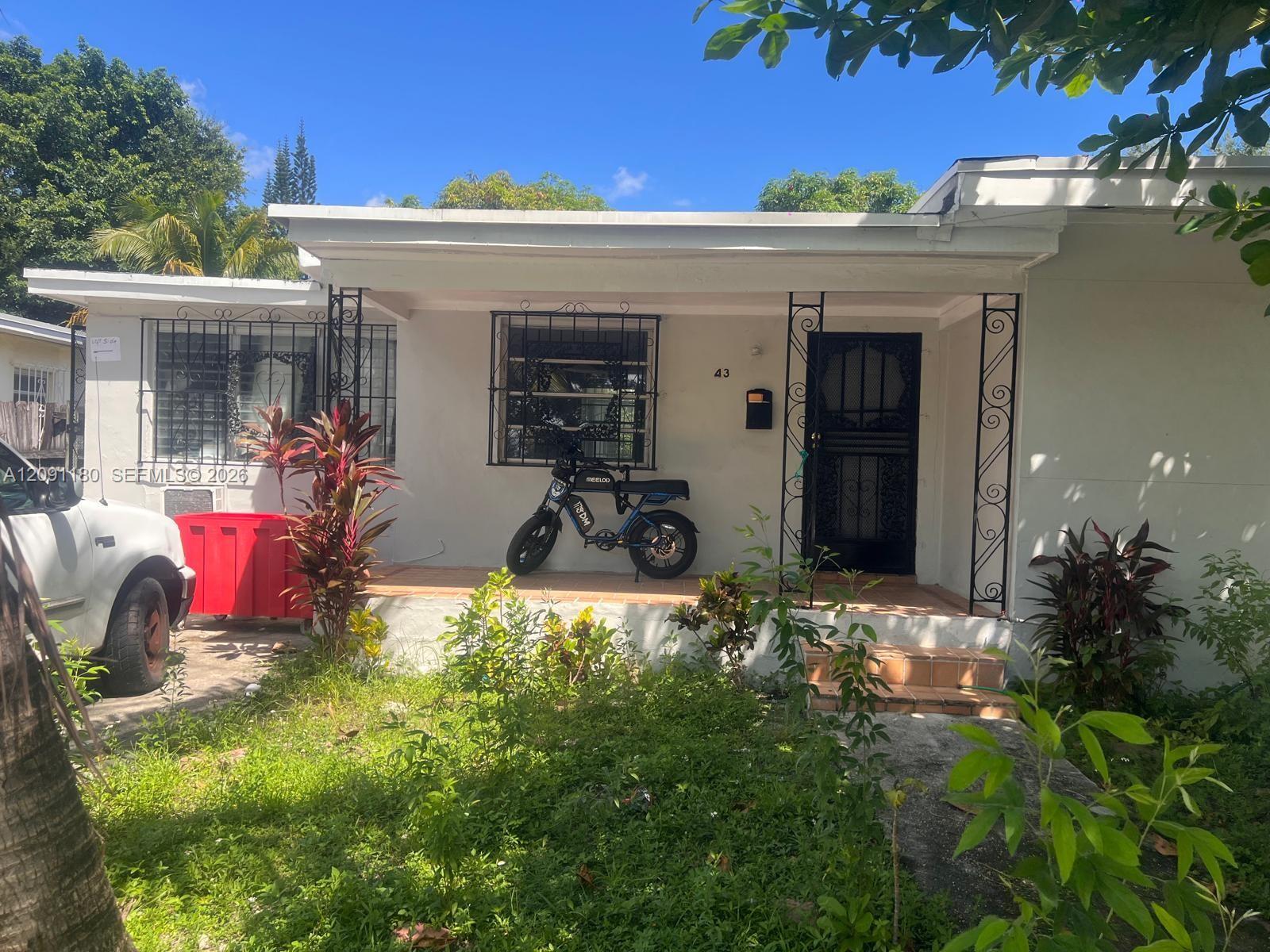 43 NW 67th St, Miami FL 33150