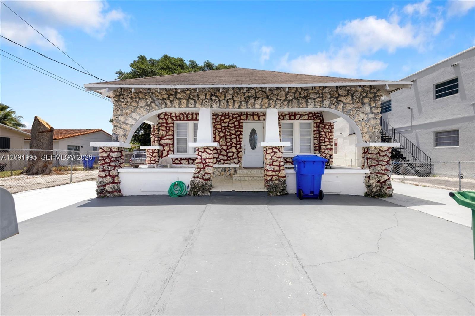 1922 NW 4th St # A, Miami FL 33125