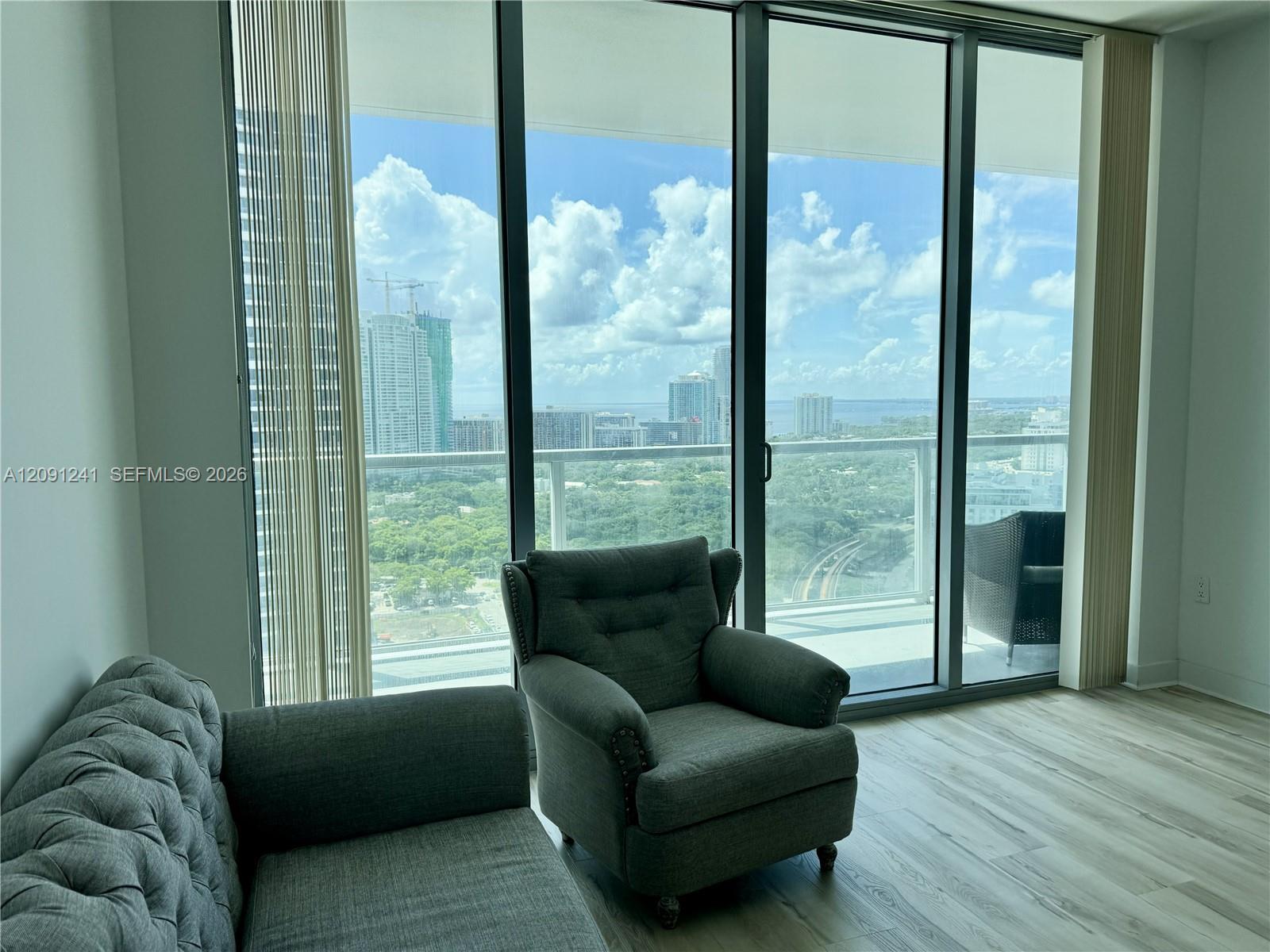 79 SW 12th St # 3005, Miami FL 33130
