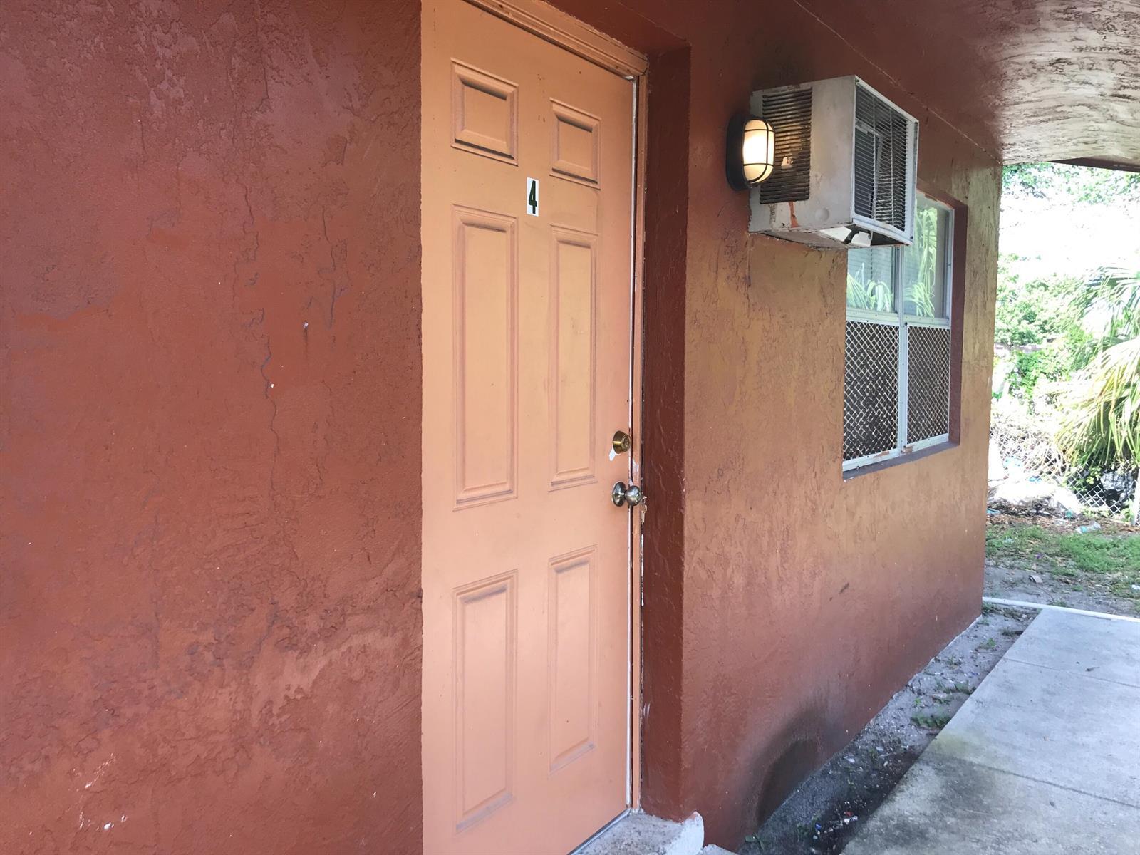 827 NW 10TH Terrace, Fort Lauderdale FL 33311