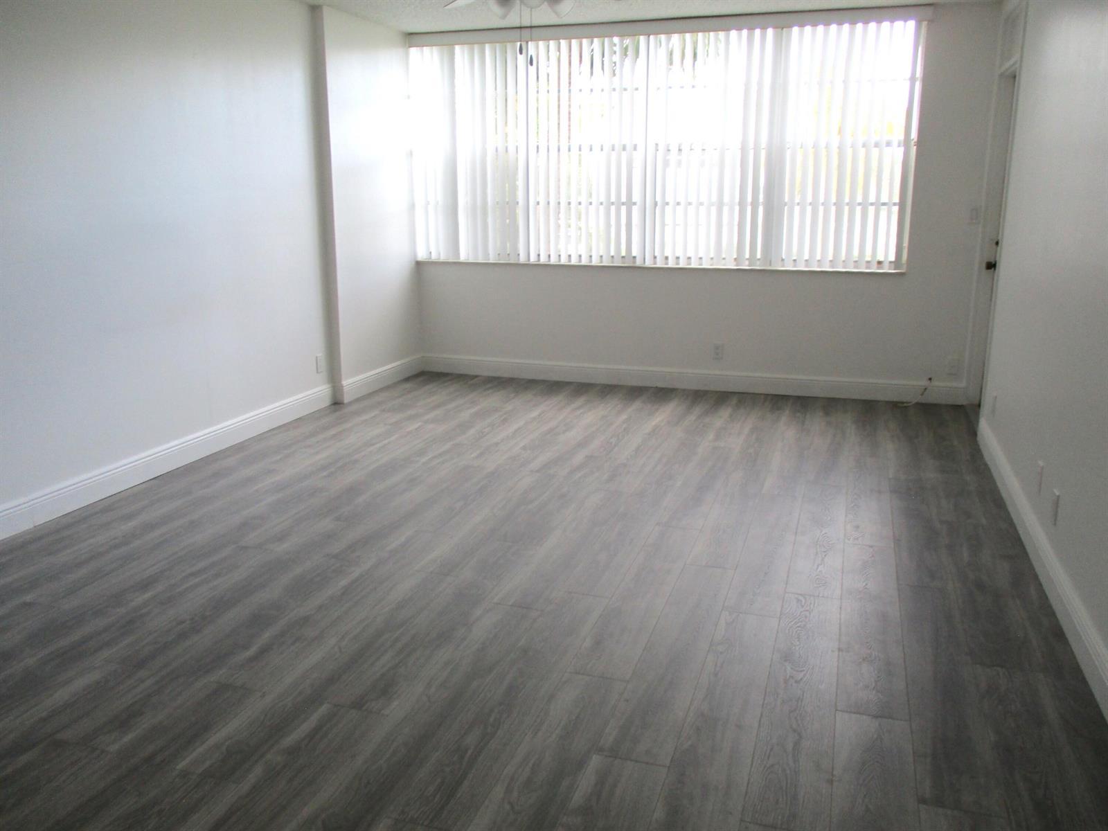 2761 TAFT Street # 207, Hollywood FL 33020