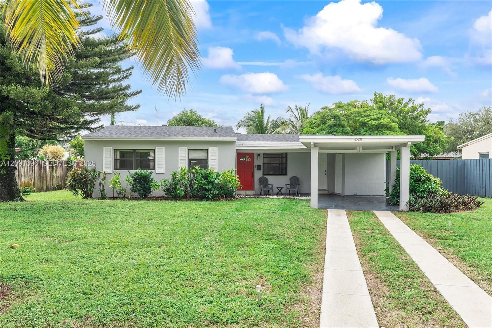 6528 SW 26th St, Miramar FL 33023