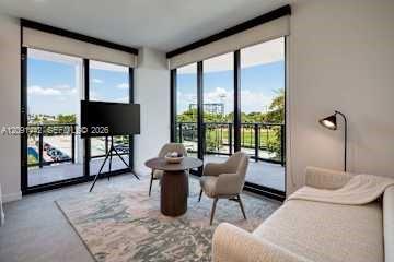 580 72 street # 201, Miami Beach FL 33141