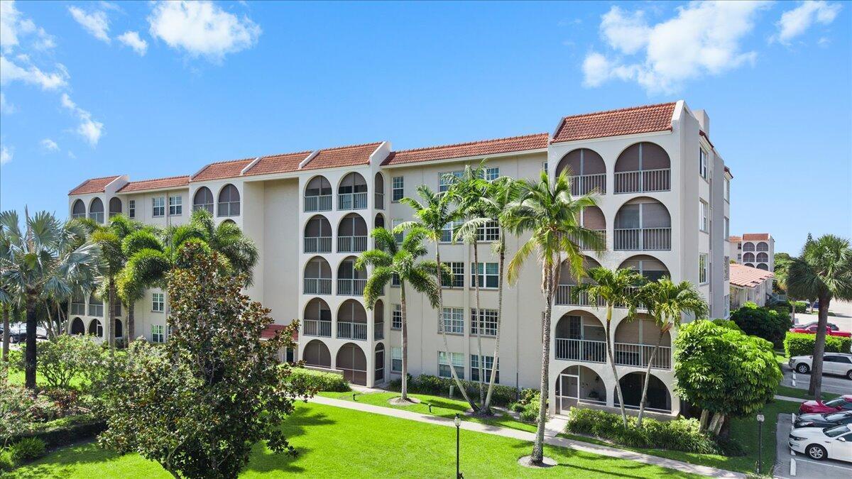 250 NE 20TH Street, Boca Raton FL 33431