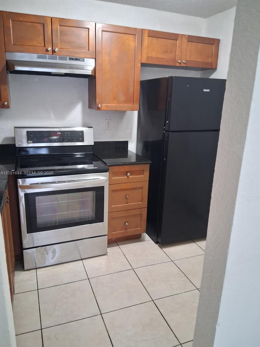 4251 NW 5th St # 112, Plantation FL 33317