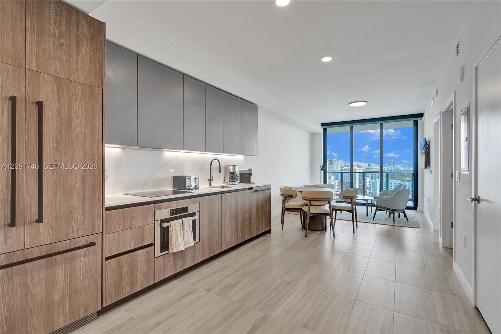 580 72nd St, Miami Beach FL 33141