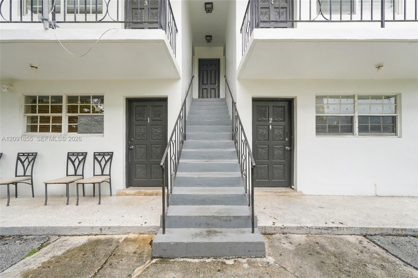 219 NW 10th Ave APT 3, Miami FL 33128