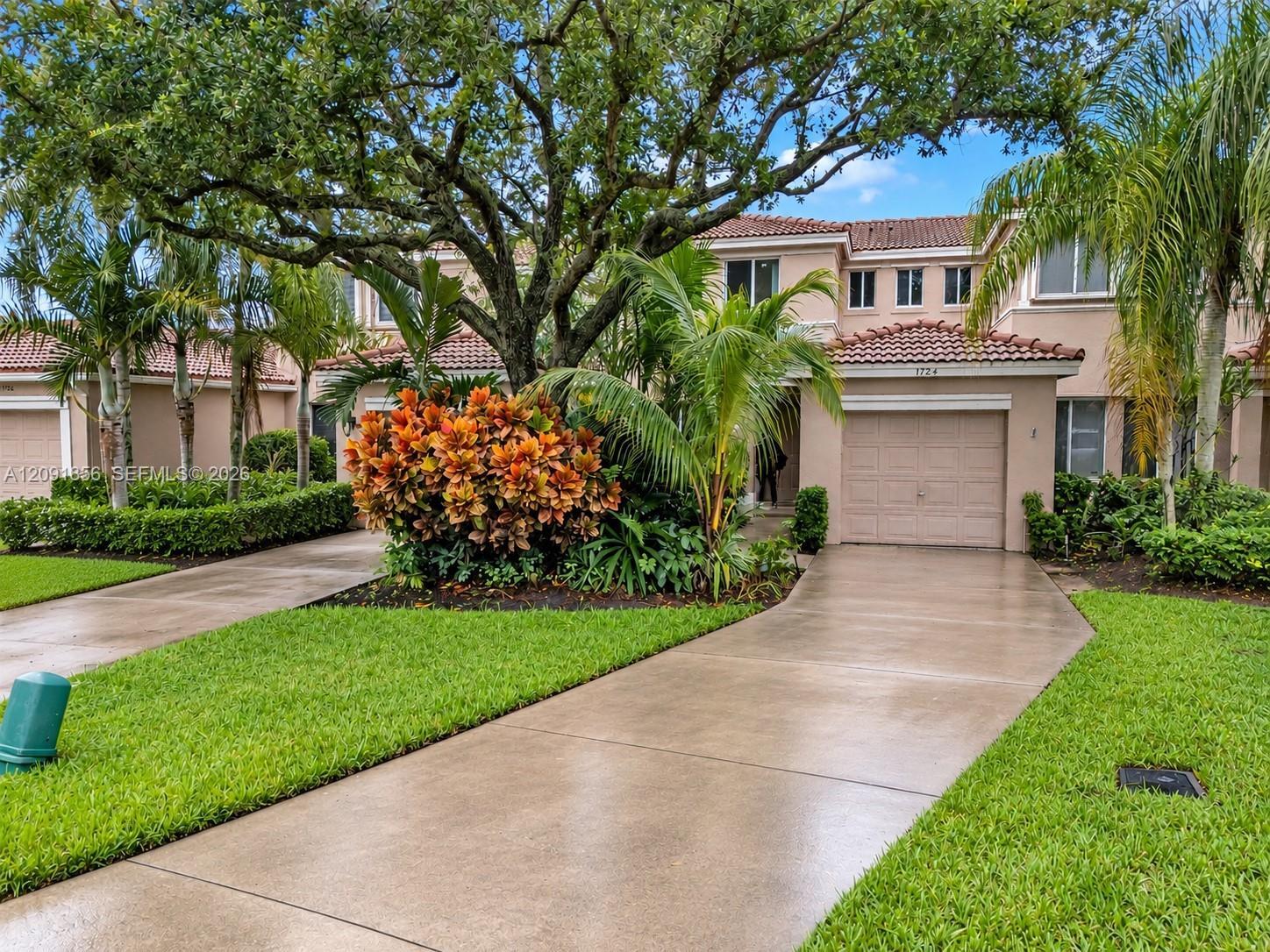 1724 SW 110th Ter, Davie FL 33324