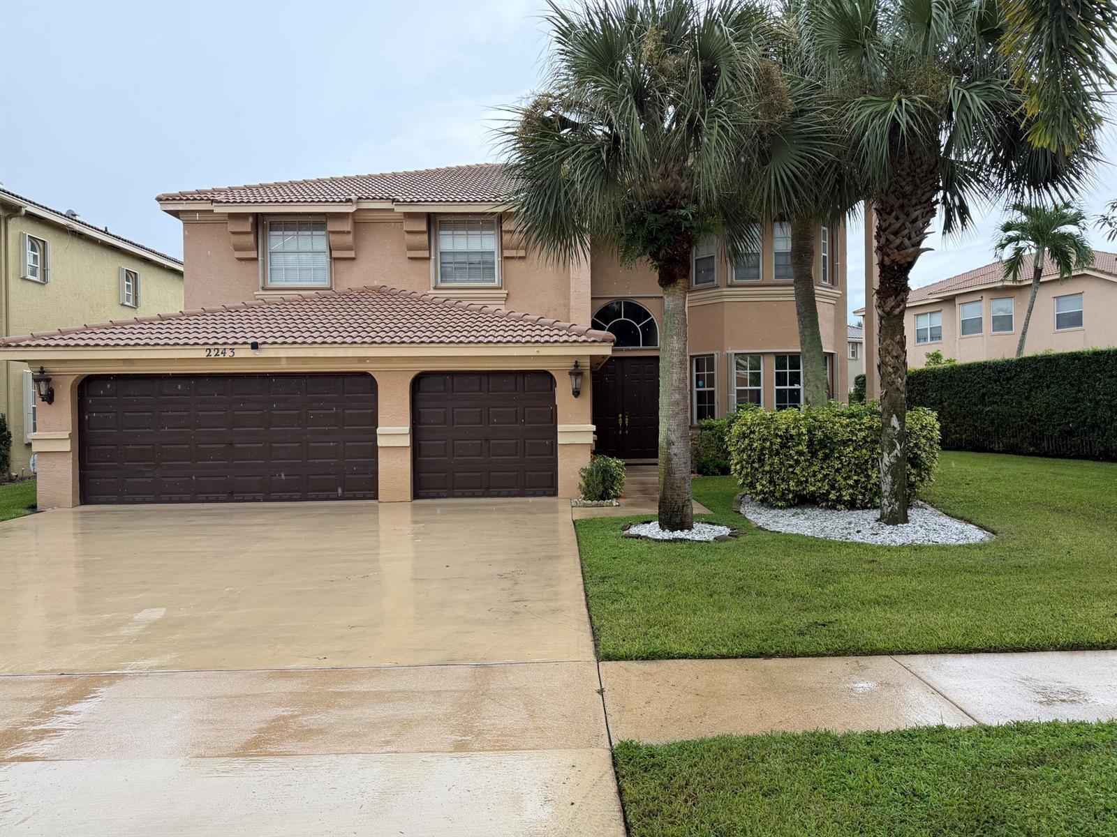 2243 RIDGEWOOD Circle, Royal Palm Beach FL 33411
