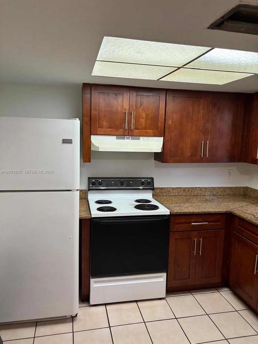 2510 NW 52nd Ave # 22A, Lauderhill FL 33313