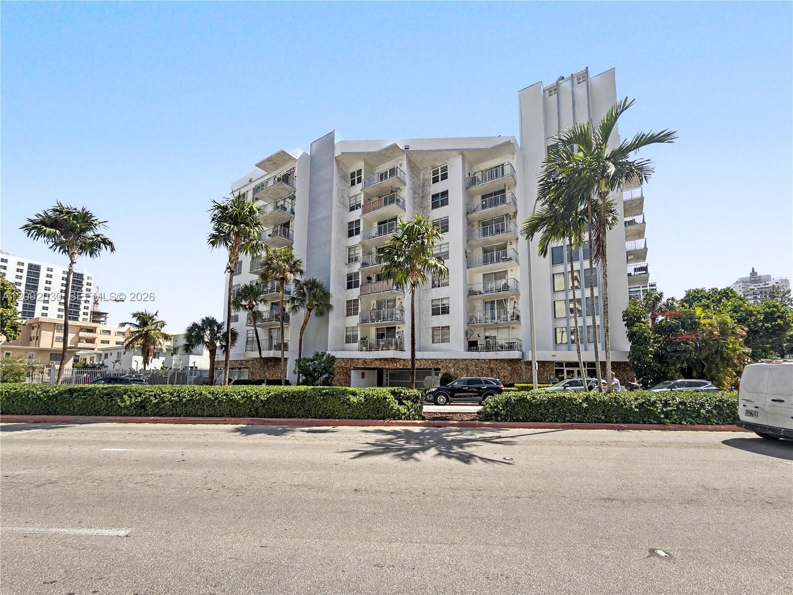 6801 Indian Creek Dr # 609, Miami Beach FL 33141