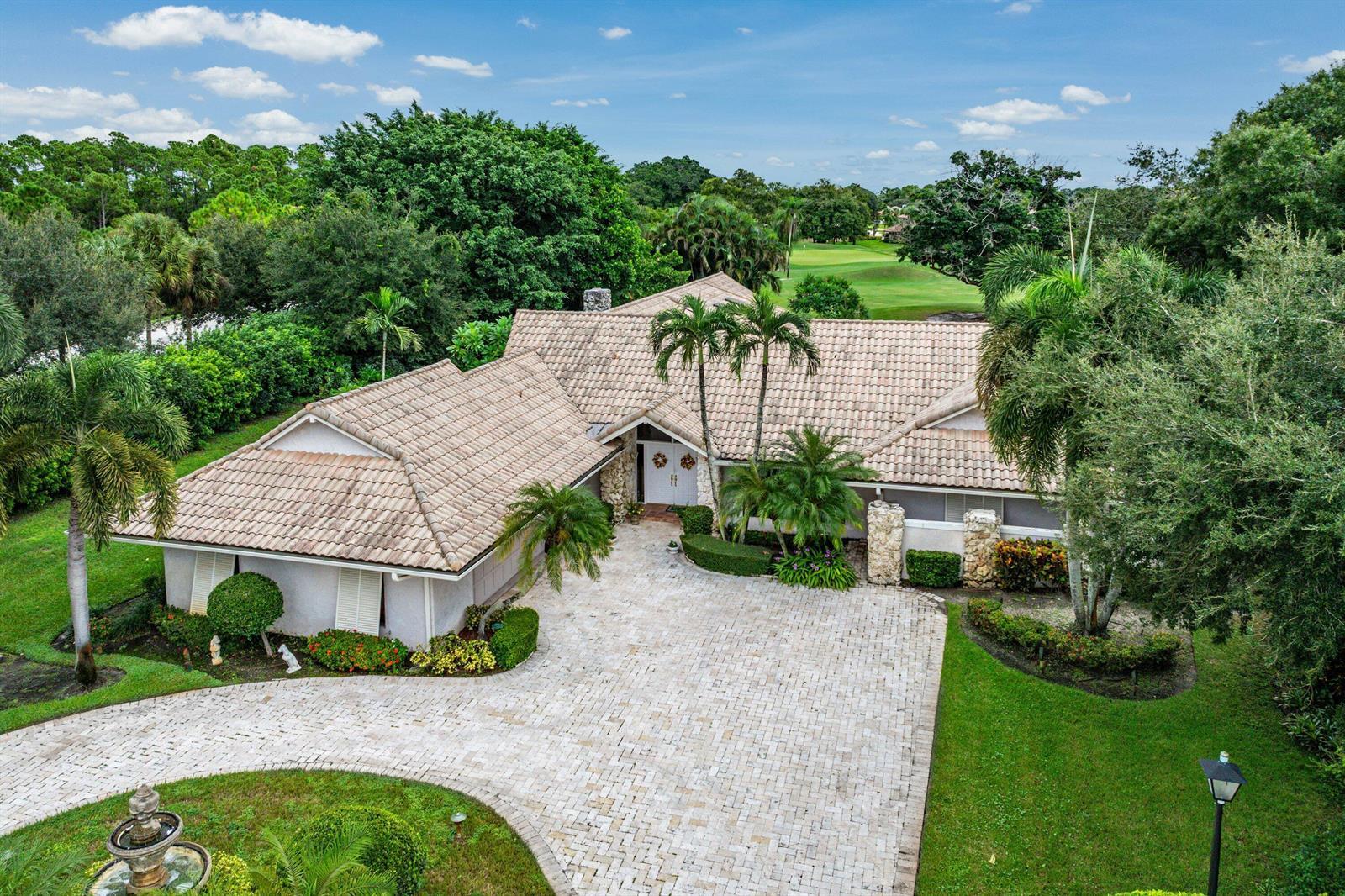 9 Alnwick Road, Palm Beach Gardens FL 33418