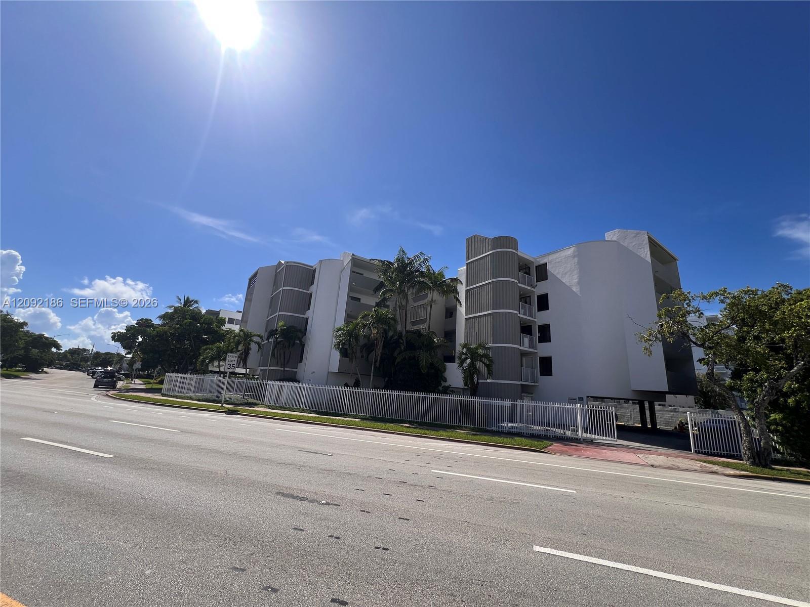 2000 Biarritz Dr # 407, Miami Beach FL 33141