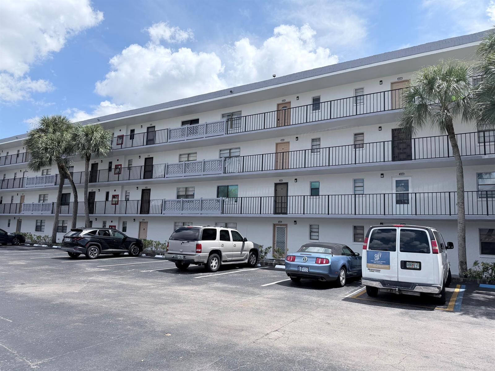 9370 SW 8TH Street # 214, Boca Raton FL 33428