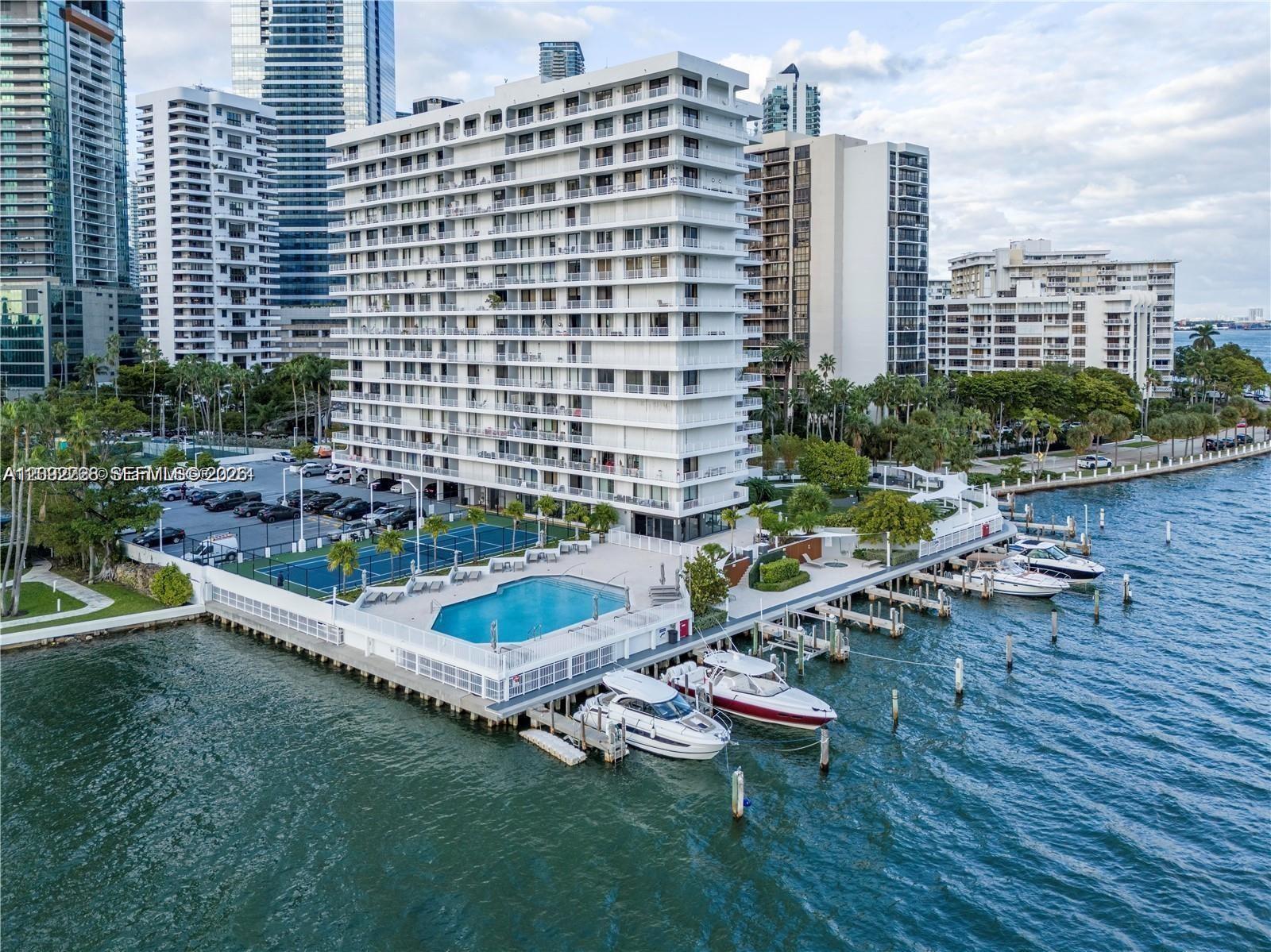 200 SE 15th Rd # 4K, Miami FL 33129