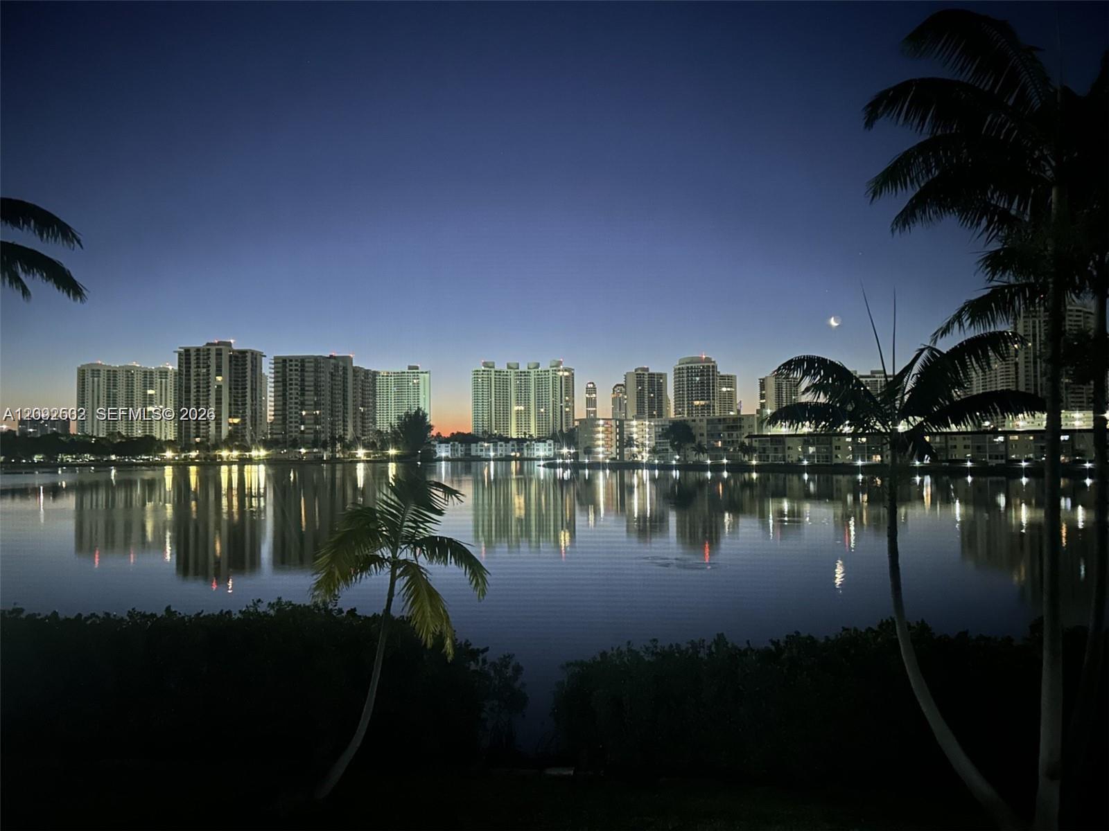 2861 NE Leonard Dr # F206, Aventura FL 33160