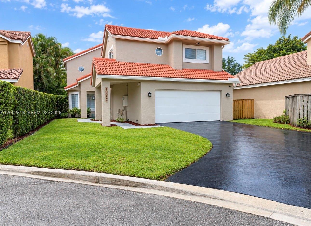 10024 NW 4th St, Plantation FL 33324