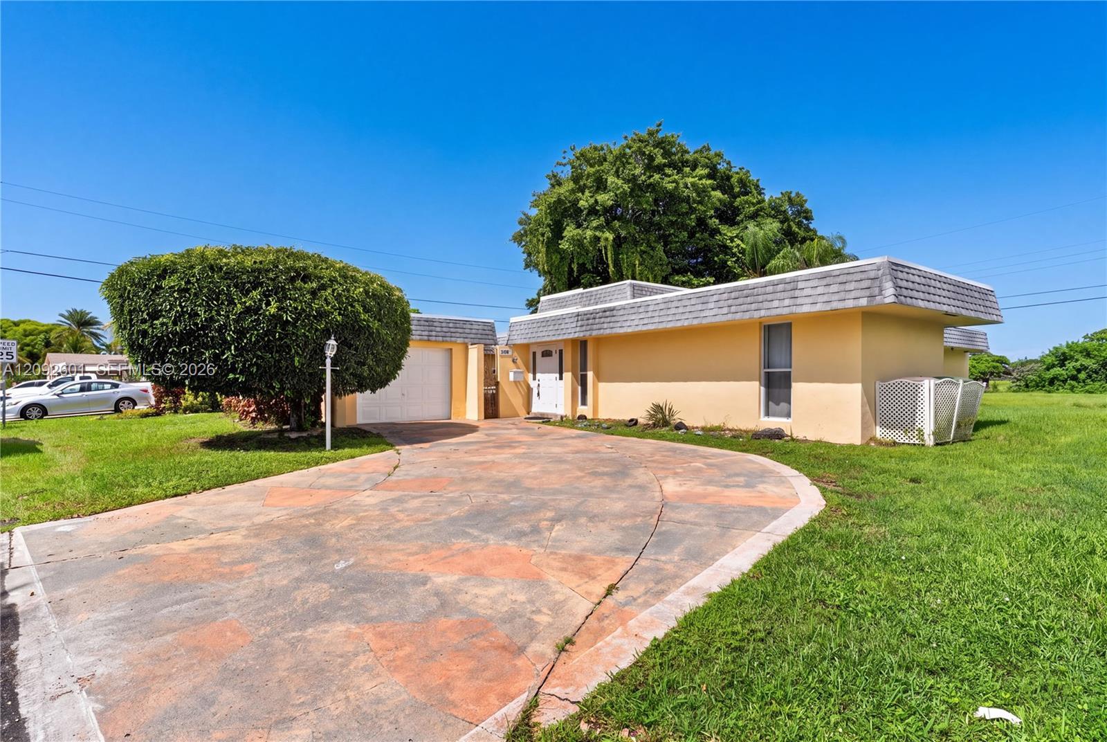 5405 Bayberry Ln, Tamarac FL 33319