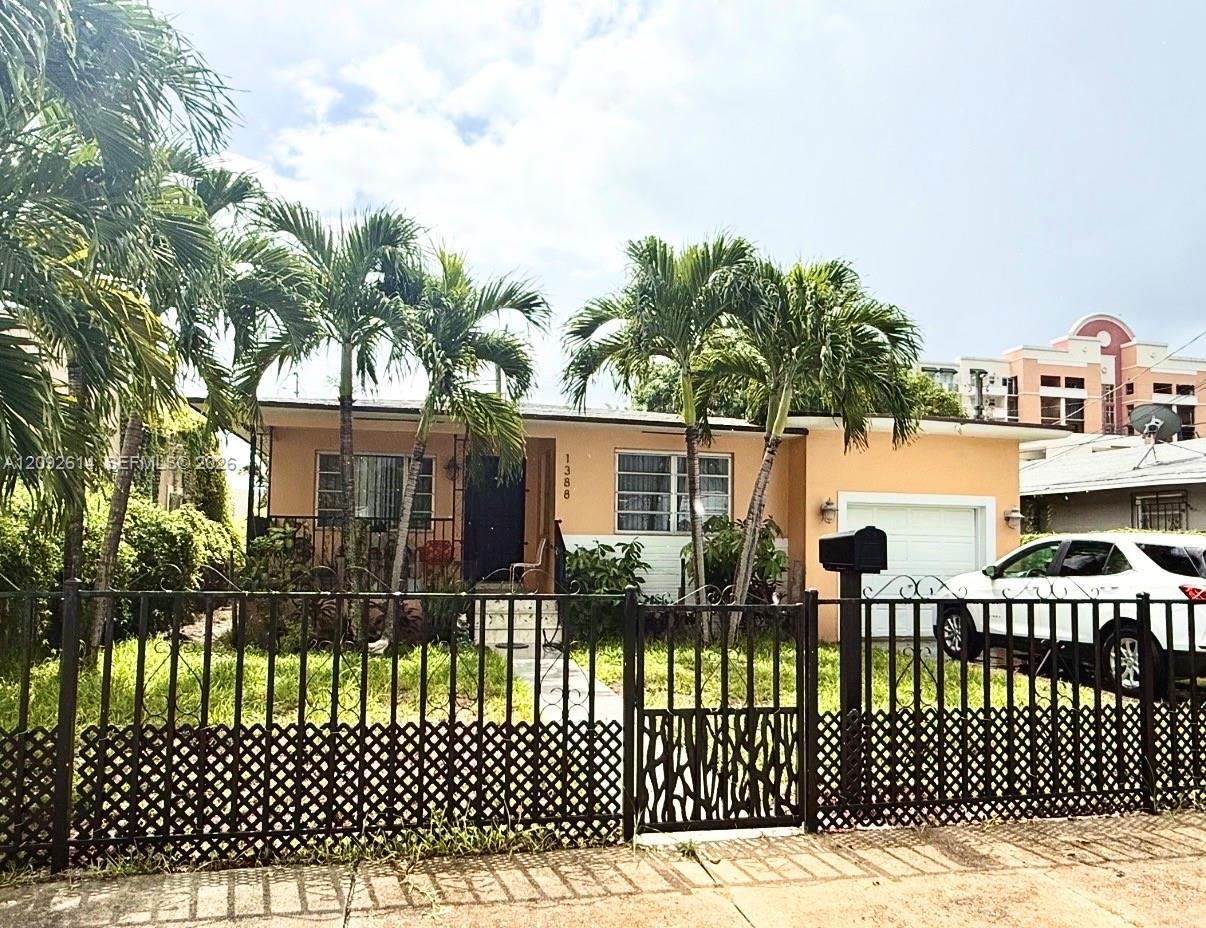 1388 NW 55 St, Miami FL 33142