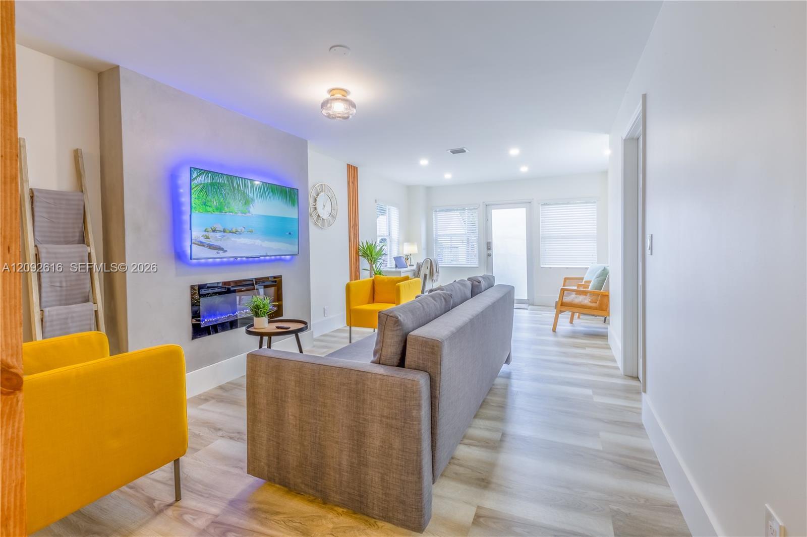 2 Bed 1 Bath Residential Lease in Miami