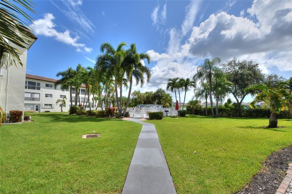 4200 CRYSTAL LAKE Drive # 212, Deerfield Beach FL 33064