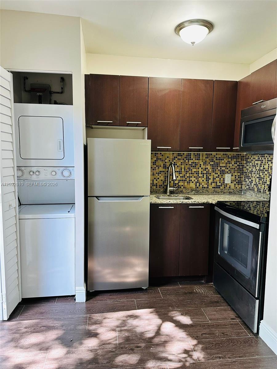 500 SW 9th Ave # 5, Miami FL 33130